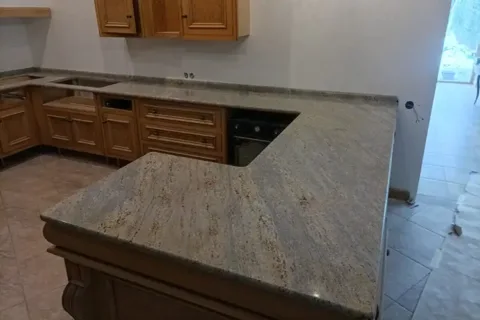 Кухонна Стільниця з Граніту